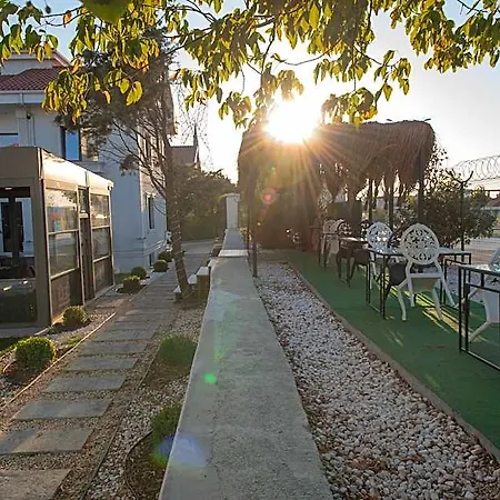Twins Airport Hotel 4*